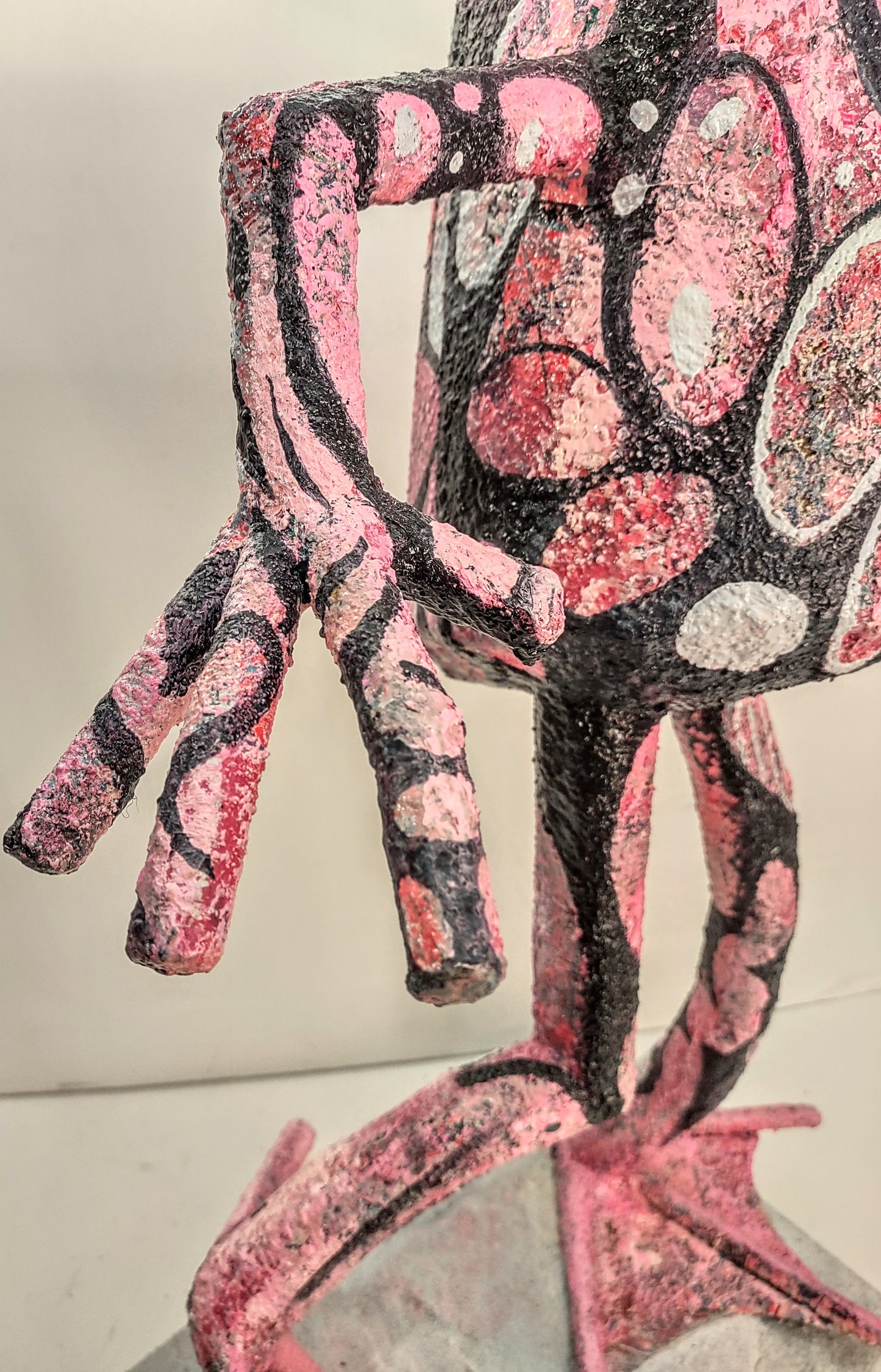 Pink Frog dancing