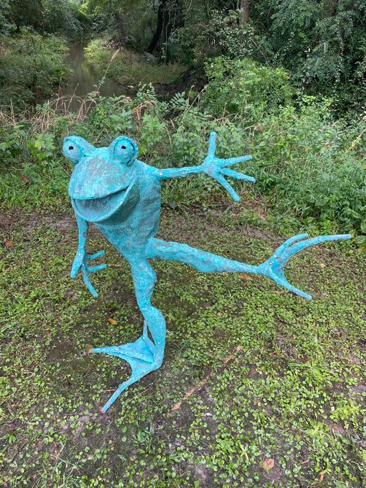 Standing frog, leg outstretched