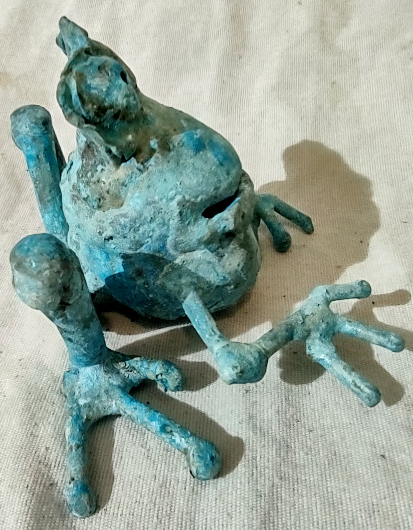 LITTLE SQUAT FROG FIGURINE #3