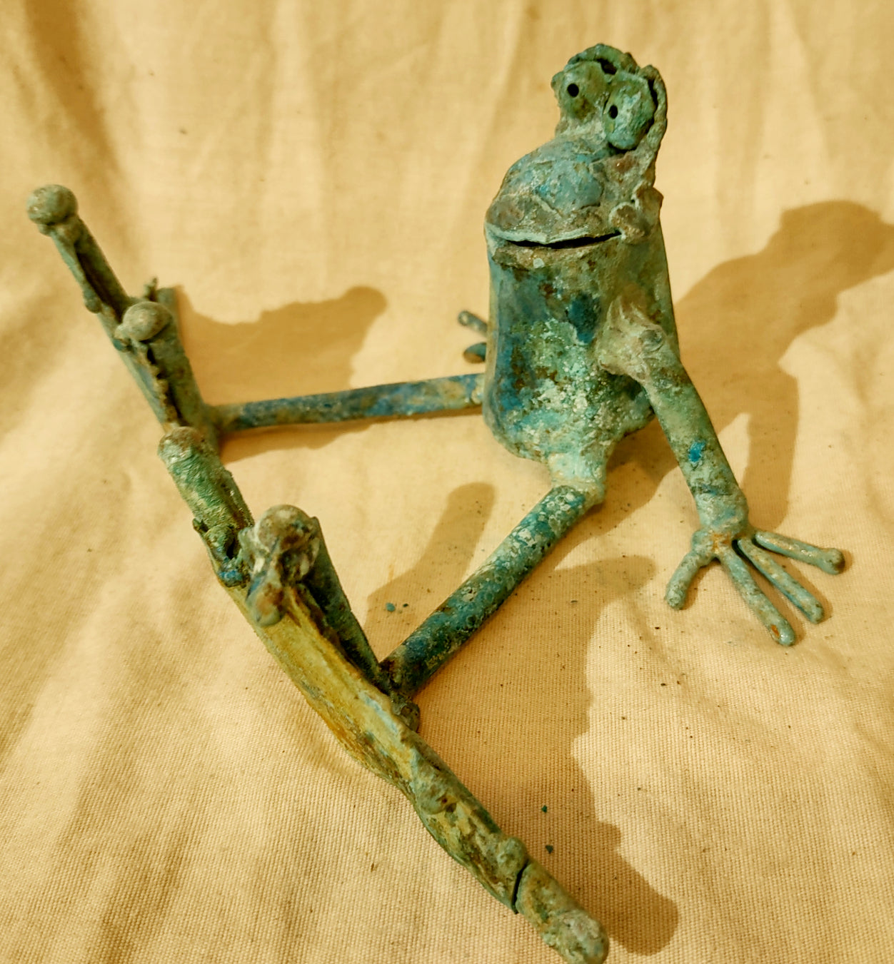 Copper froglette figurine sitting