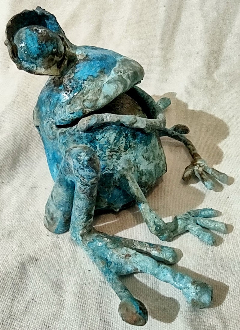 small palm sized copper squat frog #1