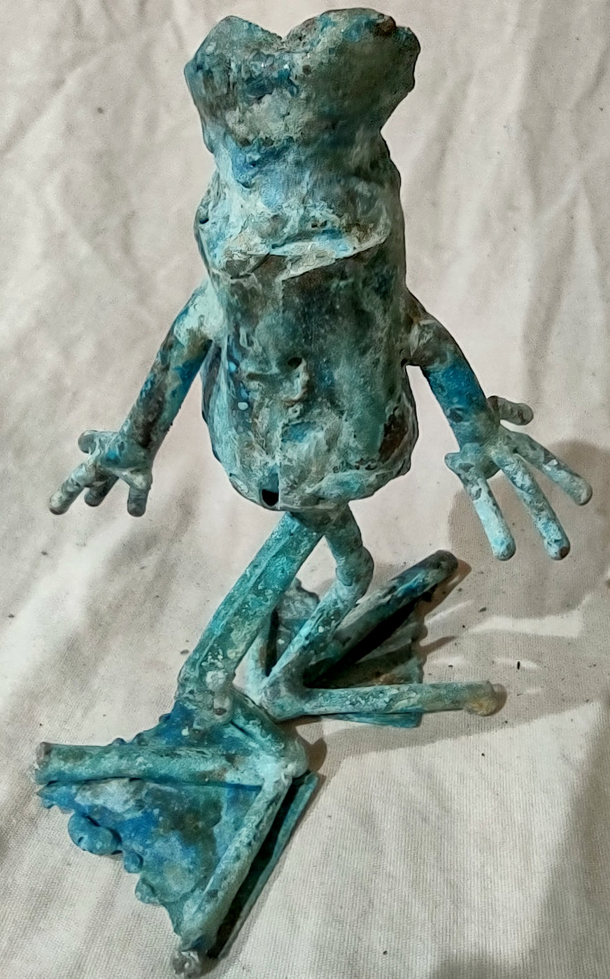 standing copper froglette saying "duh"  #1